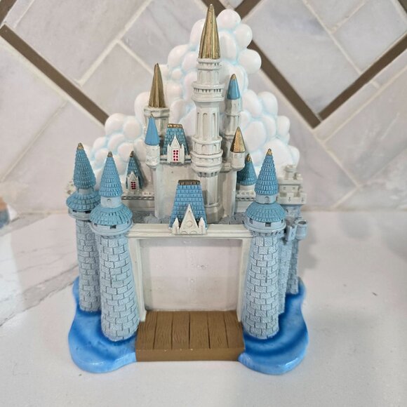 Cinderella Castle Walt Disney World Ceramic picture frame With Golden Spires & B - Picture 4 of 10